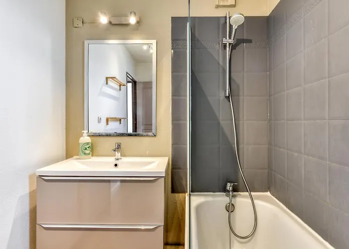 L'ecrin Jardin Des Remparts - Parking Prive - Terrasse